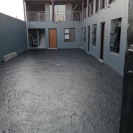אלברטון Fgm Guesthouse 2 מראה חיצוני תמונה