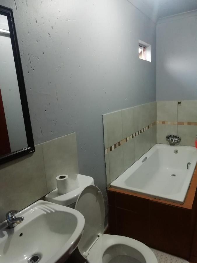אלברטון Fgm Guesthouse 2 מראה חיצוני תמונה