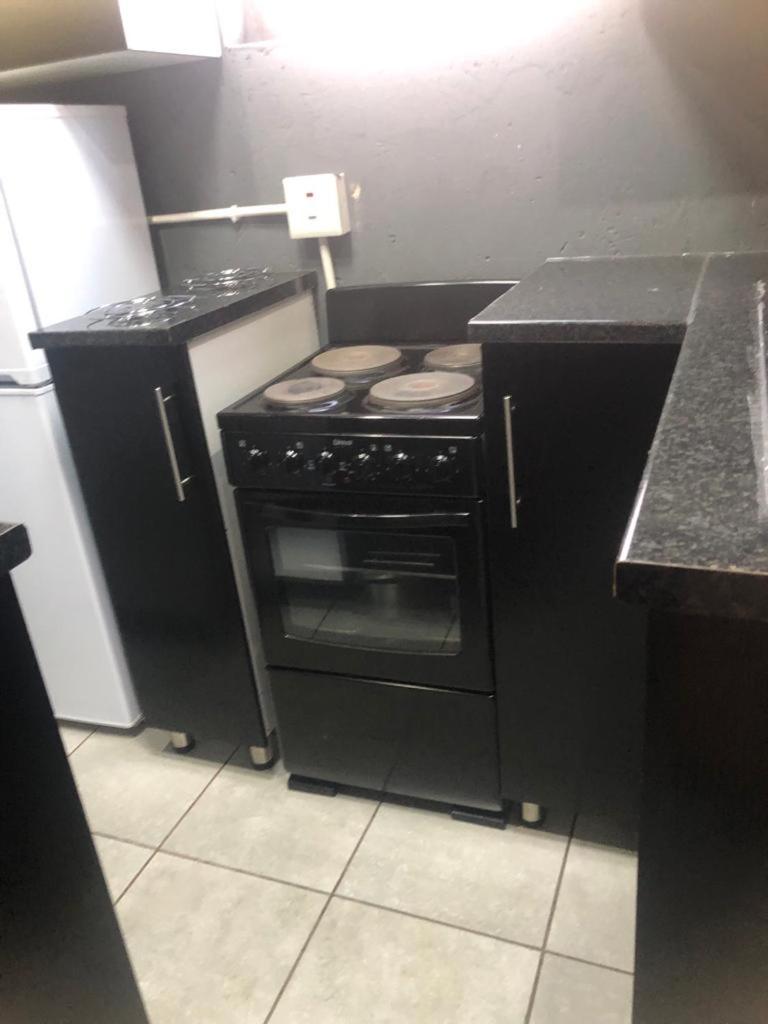 אלברטון Fgm Guesthouse 2 חדר תמונה